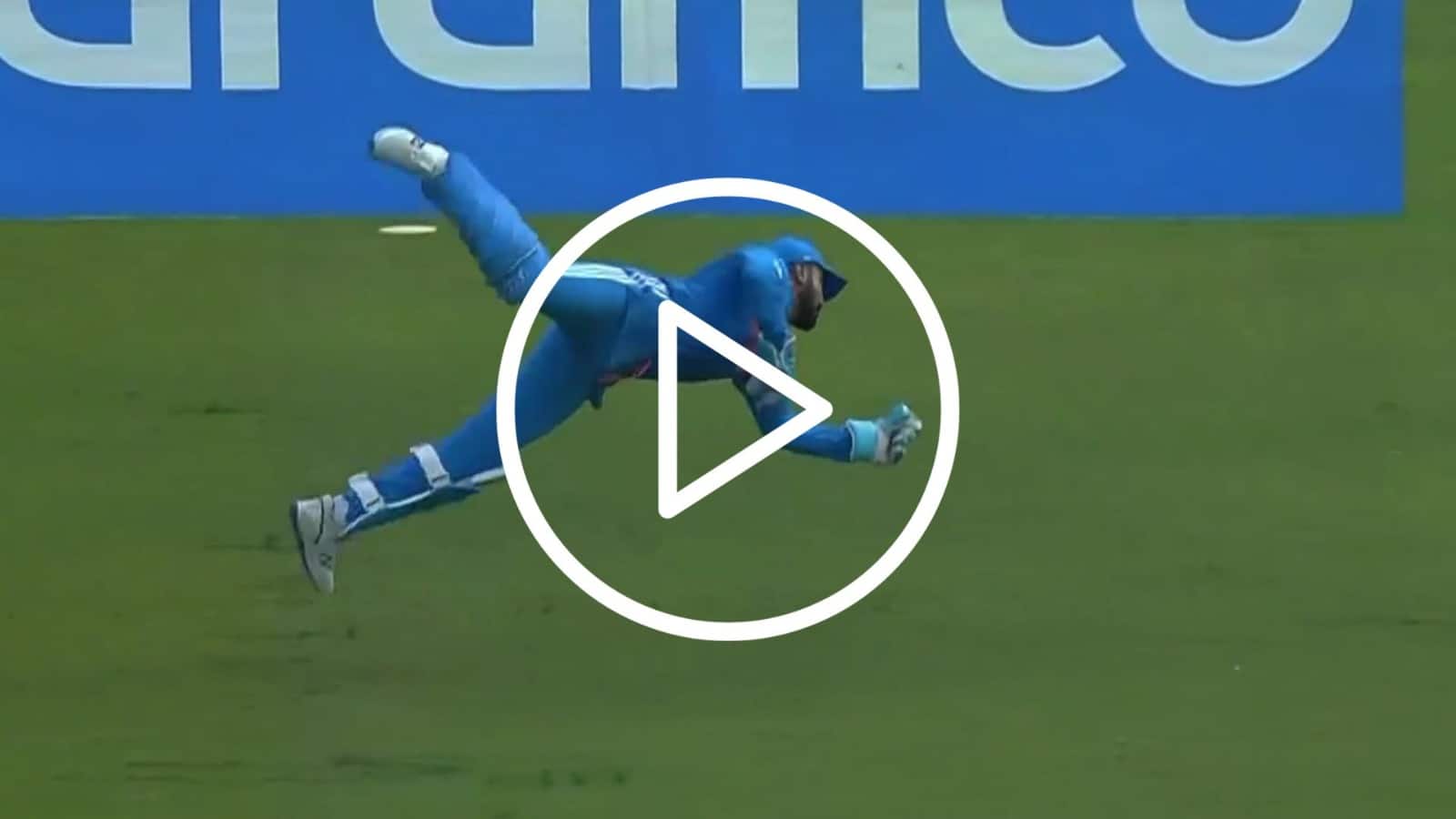 [Watch] KL Rahul's Jaw-Dropping Flying Catch as Mohammed Siraj Roars